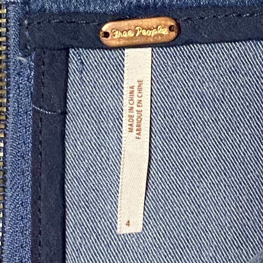 Free People Denim Mini Skirt Medium Wash Blue A-Line Seamed Size 4 - Picture 2 of 6